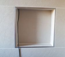 Niche carrelée. Reste les Led à fixer