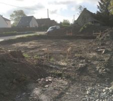 Implantation de la 1ere maison, la plus proche de la rue.