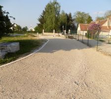 Accès carrossable avec pavé en bordure