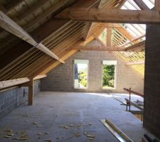 De quoi faire deux chambres et une mezzanine