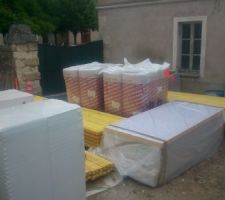 Livraison solivage, isolation des murs, plafond et contre cloison