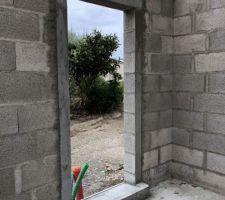 Pose des seuils des ouvertures