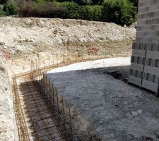 Mur de soutènement pour l'arrière de la maison.