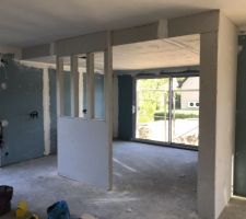 Mur séparation cuisine avec ouverture