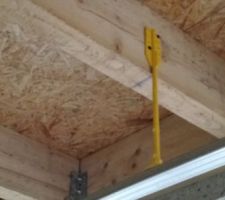 Accroche pour plafond suspendu