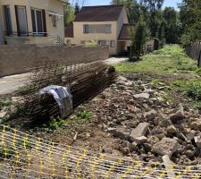 Ouverture du chantier : 
1ère Livraison et implantation de la maison par le géomètre