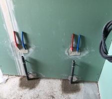 Salle de bain principale : ajout d?une arrivée/evacuation pour meuble double lavabo