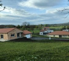 Notre terrain et les environs (futurs voisins!)