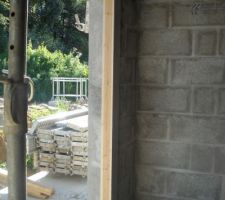 Finition bord verticale fenêtre