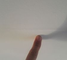 Des cloques de calicot apparaissent Maison d en france me dit on va intervenir j?attends toujours