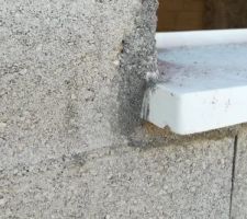 Eclats sur appuie de fen&ecirc;tre