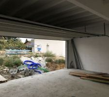Installatiin de la porte de garage de 6m.