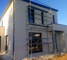 Pose d'un &eacute;chafaudage pour le bardage ext&eacute;rieur