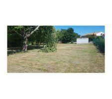 Terrain 1120m2, facade de 23m