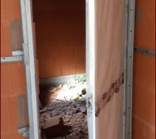 Porte de service Cuisine-Garage (83cm)