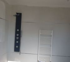 COLONNE DE DOUCHE