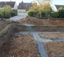 Les fondations ont enfin &eacute;t&eacute; coul&eacute;es ce jour apr&egrave;s 2 semaines d?inactivit&eacute; Dues &agrave; un changement de ma&ccedil;on et de CDT sur la foul&eacute;e...