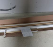Porte intérieure-habillage de la porte coulissante