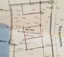 Voici notre terrain 417m2....oummmmmm on a h&acirc;te de voir nos enfants y courir...