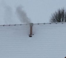 Fumée en sortie de toit photo 1