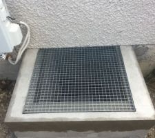 Accès au vide sanitaire par caillebotis