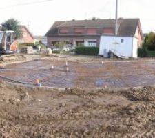 Vue panoramique des préparatifs avant de couler la dalle