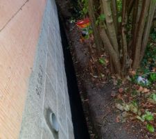 31/10/18: 4 grilles d'a&eacute;ration dans le sous-sol