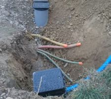Arrivé des gaines en limite de propriétés + compteur d'eau