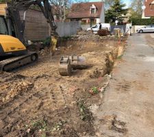 Le trou en cours de formation.