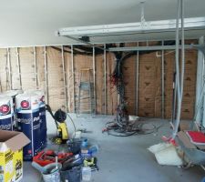Coté garage, avant que la cloison intérieure soit faite