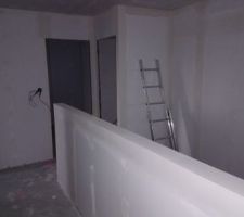 Pose des bandes pour placoplâtre