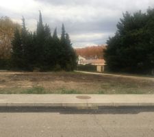 Terrain d&eacute;barass&eacute;