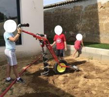 Terrasse - trous pour les plots de fondation (tarière)