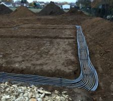 Circuit du puit de rafraichissement en cours de pose