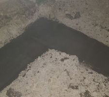 Le béton de propreté, vu de nuit