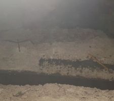 Le béton de propreté, vu de nuit