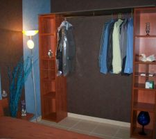 Le dressing de la chambre 2.