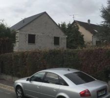 Pose des tuiles !!!
Vu côté pignon
