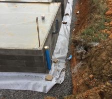 Drain autour de la maison mis en place par le terrassier