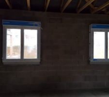 Fenêtres des chambres à l'étage