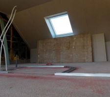 Etage côté chambre sur l'arrière + wc