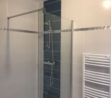 Fa&iuml;ence des SDB ... un beau calepinage et des couleurs agr&eacute;ables !