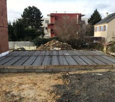Mise en place dès poutrelles et ourdis