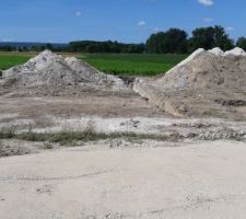 La tranch&eacute;e est prette pour le puit canadien