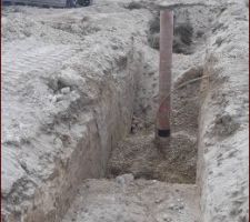 Voici enfin la sortie du puit canadien.nous mettrons son chapeau quand nous serons sur le terrain. En attendant il sera bouch&eacute; par du plastique.