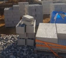 Le mat&eacute;riel pour le d&eacute;but des travaux.