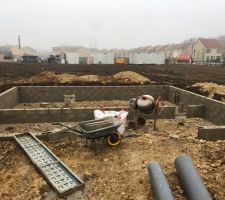 Murs vides Sanitaires en Cours