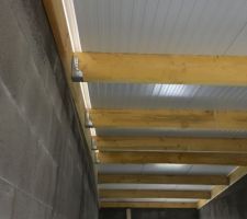 Mon bac acier isolé vu de mon garage