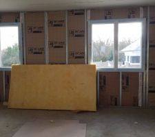 Plaquage du plafond + isolation des murs en peripherie