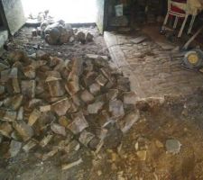 Grange 

soulever les pavés